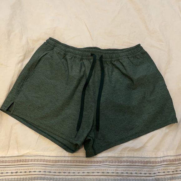 OV Sunday Shorts in Hunter (S) - Picture 2 of 4